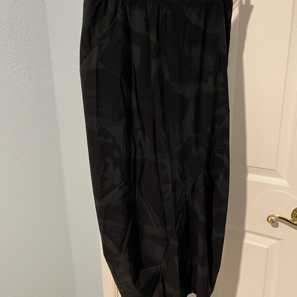 Porto skirt size 2 in jet jersey print - Picture 4 of 5